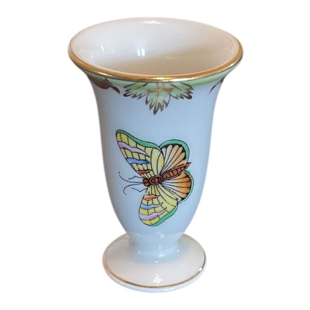 Vintage Herend Hungary Queen Victoria Hand Painted Porcelain Bud Vase 2.5"